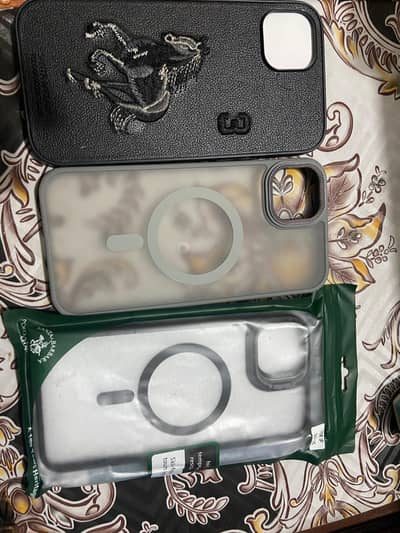 iphone 14 plus new. 3 covers in deal special