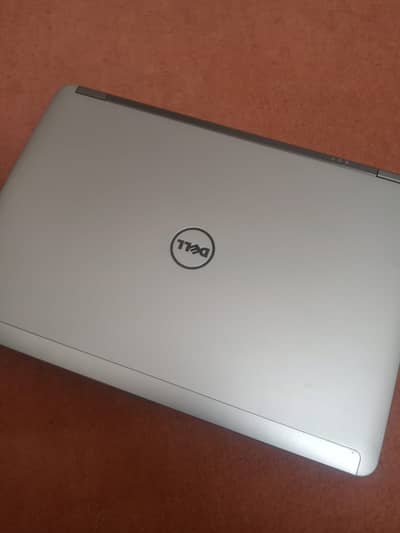 Dell Laptop, intel core i5 vPro windows 10pro installed.