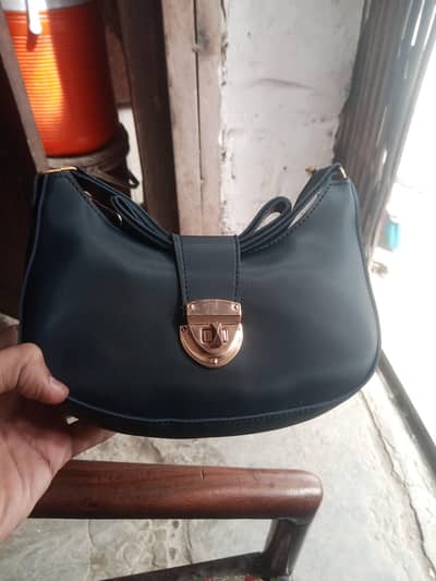 LADIES HAND BAGS