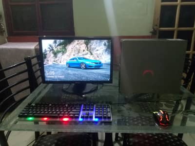 Dell Desktop + monitor + keyboard  + mouse in just 30k