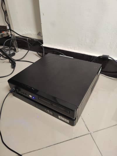 16 gb ram or 128gb SSD