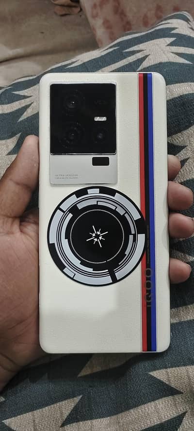 Iqoo 11s non pta 12+12gb ram 256gb rom