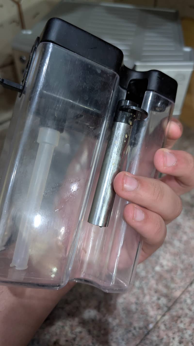 AUTOMATIC COFFEE MACHINE  7