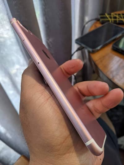 Iphone 7puls 128 GB my WhatsApp number 0370-36-59-905