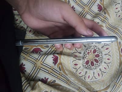 iPhone XS Max (Panel Changed) – True Tone Active | Battery 79%