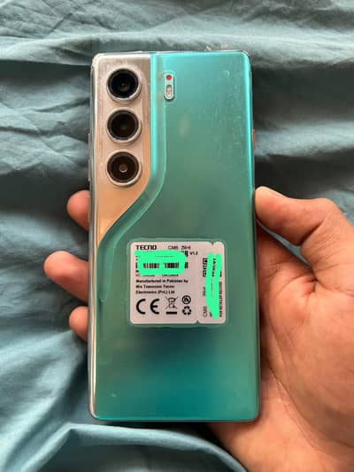 Tecno Camon 40 pro with Box And Original Chargee