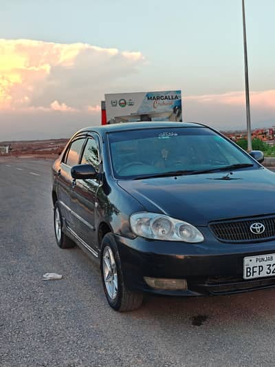 Toyota Corolla SE saloon 1.6 genuine automatic