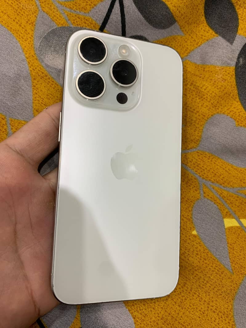 iPhone 15 pro 2