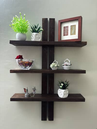 Handcrafted Rustic Wooden Wall Shelf – Modern Minimalist Display Unit