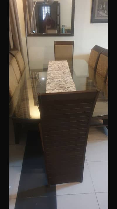 Dinning table for sale