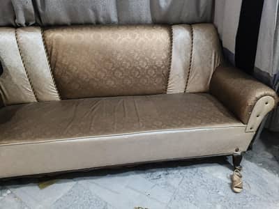 sofa set Saaf condition he only sale