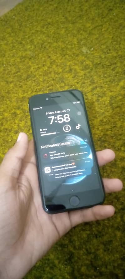 urgent sell iphone SE 3rd generation