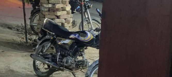 ek bike mechanic ki zarorat hai