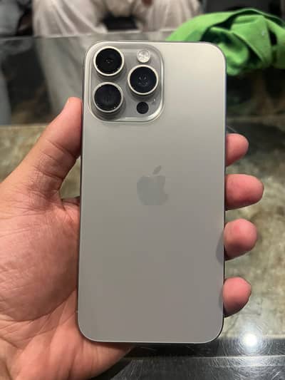 I phone 15 pro max 256 gb 10 10 condtion