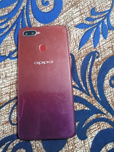 Oppo f9 4/64 with Box