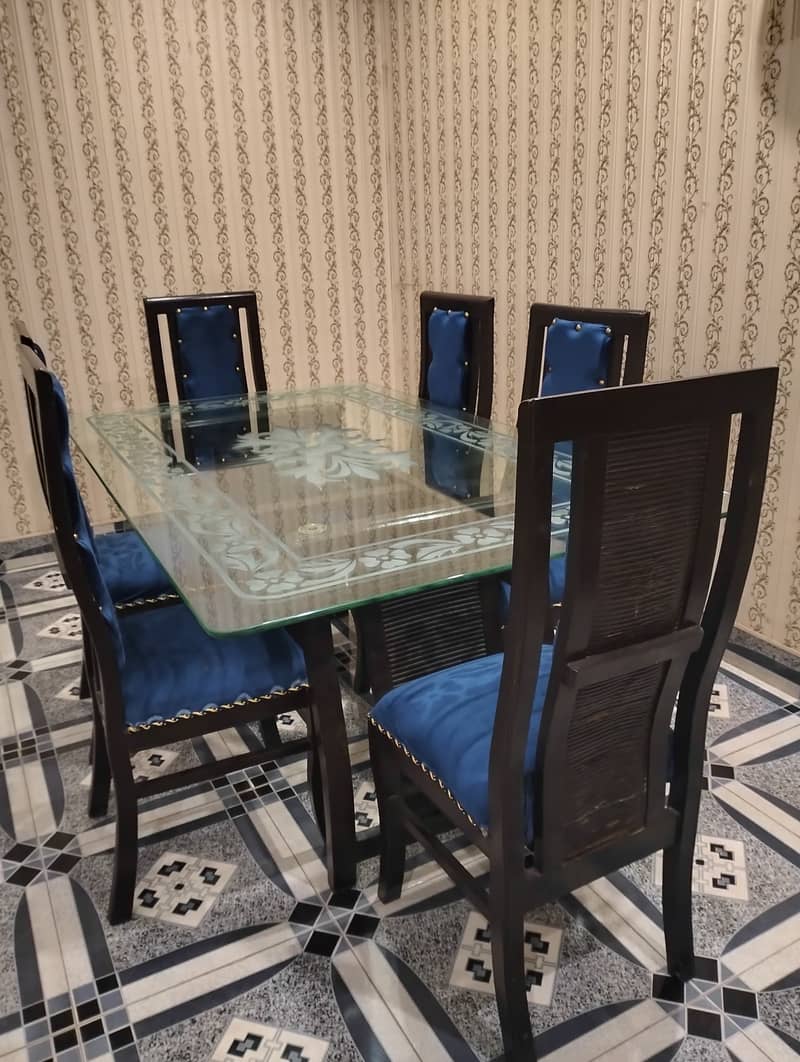 Dinning table with chairs 2