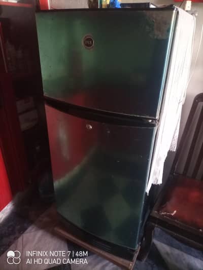 Pel Fridge in good condition