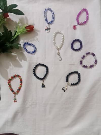 blecret available different designs