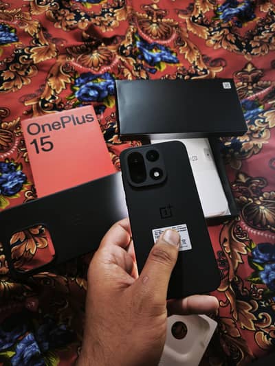oneplus 15 global variant india (16/512) just Box open