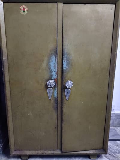 steel almari for sale