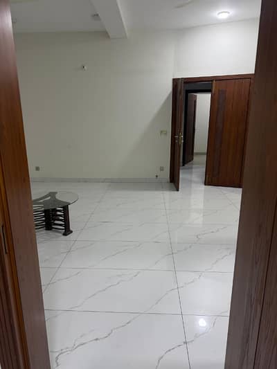 10 marla Full hous available for rent new type Wapda Town ph1 block D3