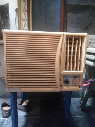 Genral company japani ac 0.75 ton good condition