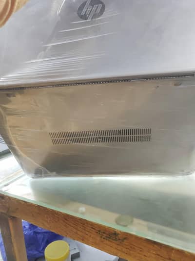 i7 processor 6gan . 8gb. 256. ssd