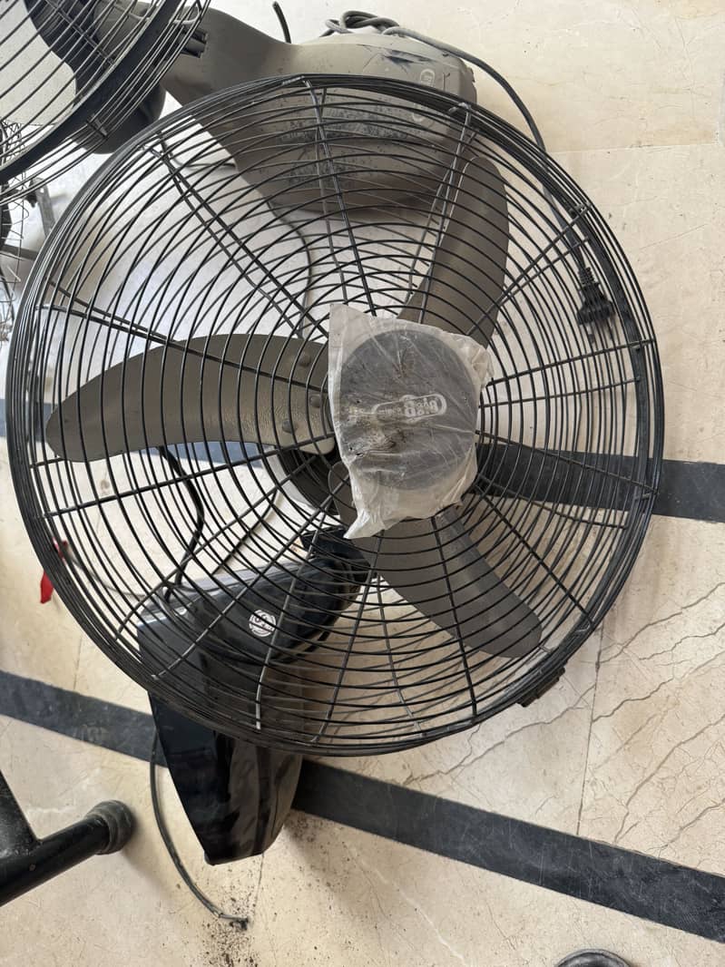 Bracket Fan 1