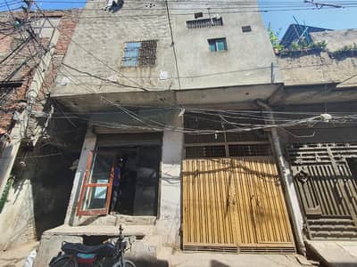 Prime Location 543 Square Feet House In Central Daroghewala For sale