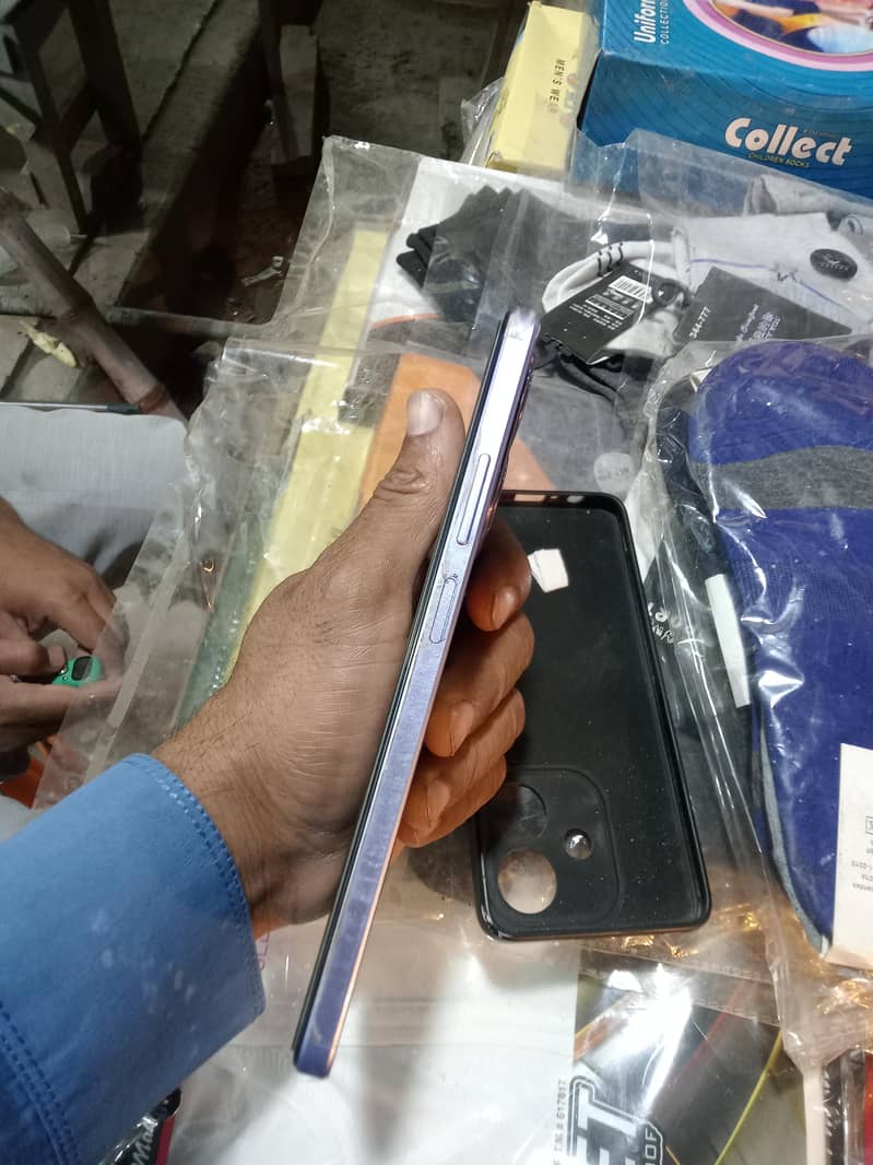 ڈبہ چارج سات مہینے کی وارنٹی ہے 1