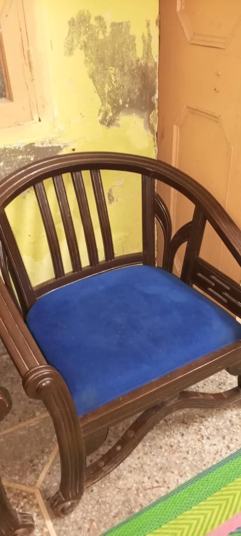 sofa set good condition 0