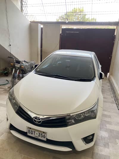 Altis 1.6 2015 super white