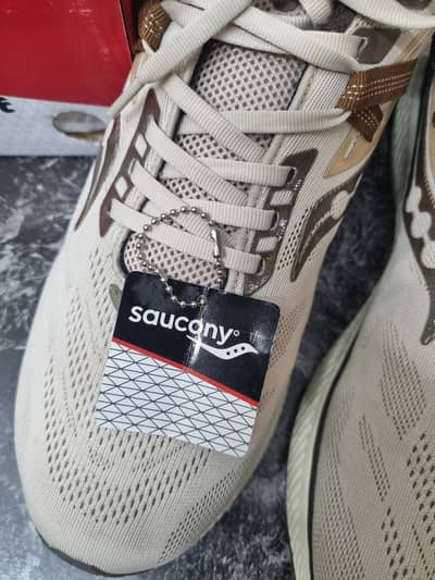 Original Saucony Triumph Running Shoes New condition Branded btr nike