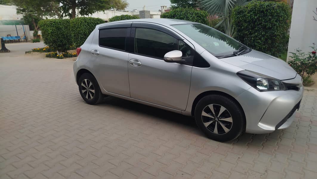 vitz 2015 1