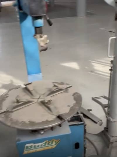 Wheel Balancer, Tyre/Wheel Changer Imported Branded