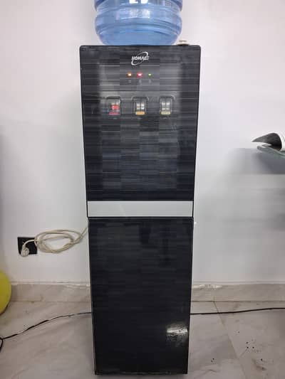 Homage water dispenser