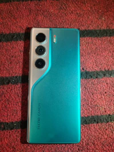 Tecno Camon 40 Pro Mobile Phone – 8GB