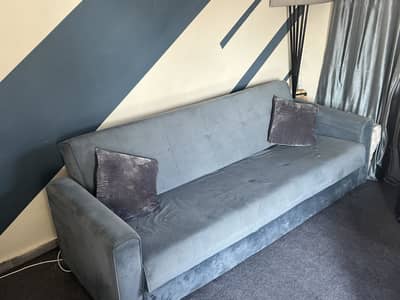 Sofa cumbed