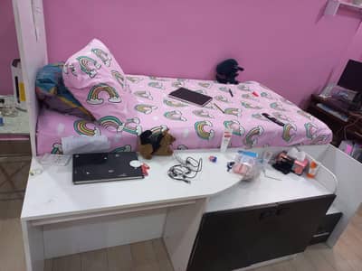 kids bed +Table+Storage