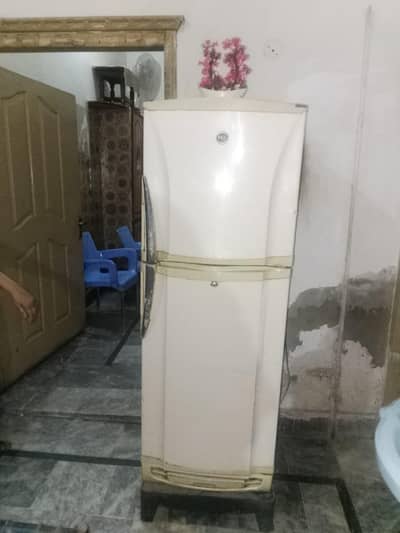 fridge for sale in excellent condition
