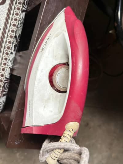 kenwood  Iron Rs:3500  ,,call 03002340879