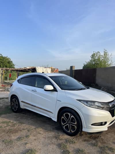 Honda Vezel 2016