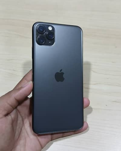 iPhone 11 Pro Max 64GB Factory Unlocked Non-PTA for Sale