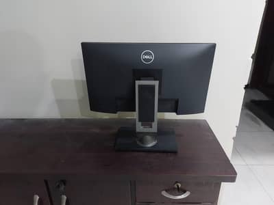 Dell 24" IPS Monitor P2422H - Borderless Design & Adjustable Stand