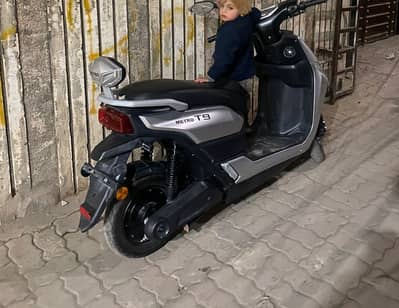 Metro t9 made by Yadea