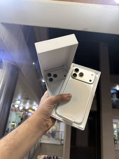 I phone 17 pro  256GBmax non pta non active