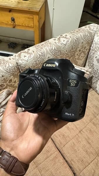 Canon 5d mark iii with 50mm lens