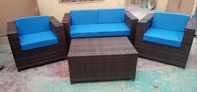 Outdoor Garden and Restaurant Furniture