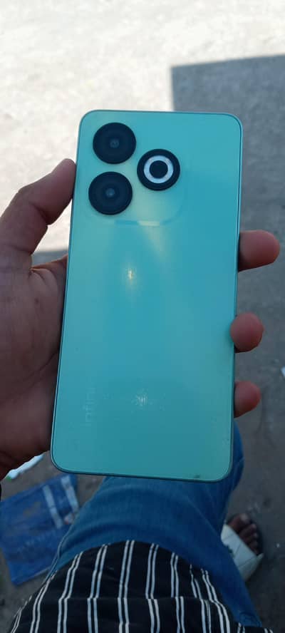 Infinix smart 8 , each of every thing is original .