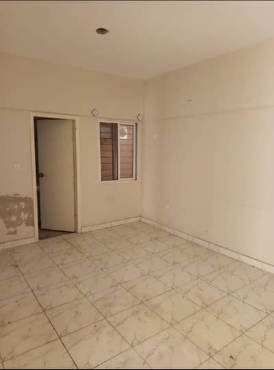 FLAT FOR RENT 4 BED DD GOHOR TOWER IN GULSHAN E IQBAL 13D2